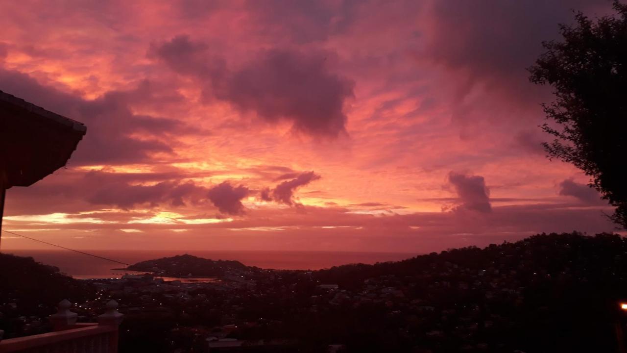 Hilltop View Guesthouse Castries Esterno foto