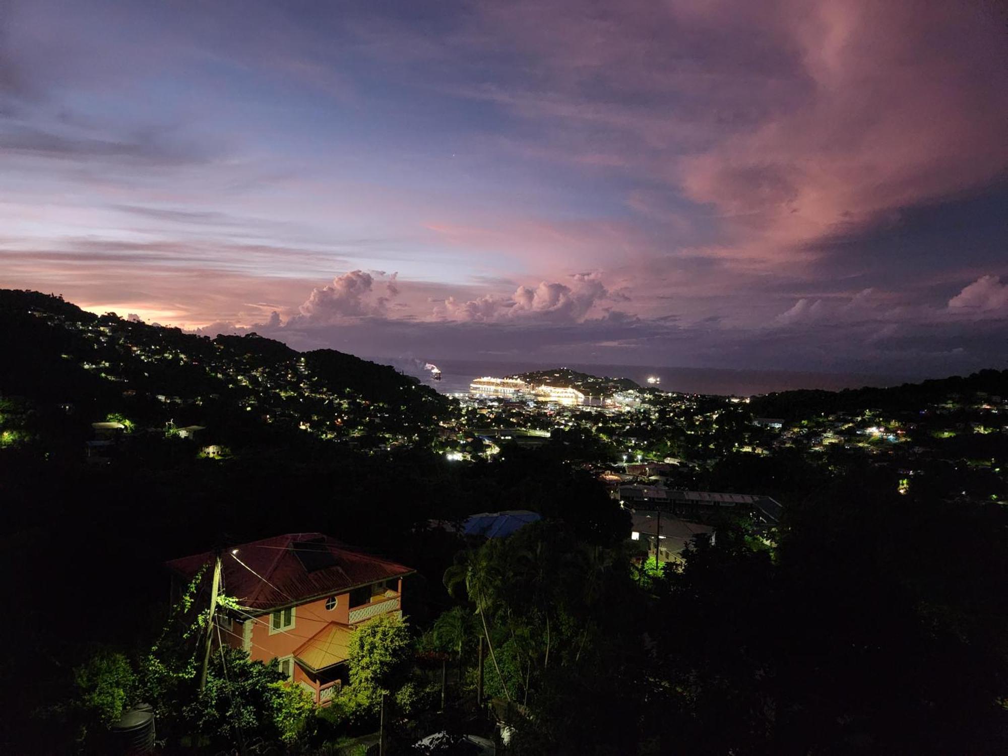 Hilltop View Guesthouse Castries Esterno foto